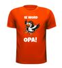 foto 5 Ik word opa! ooievaar die uit T-shirt krijpt