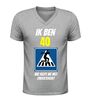 foto 5 Mannen V-hals shirt ik ben 40 wie helpt me oversteken? grappig 40 jaar cadeau met zebrapad