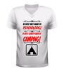 foto 6 V-hals shirt met tekst ik hoef niet naar de psycholoog ik moet gewoon naar de camping