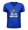 foto 2 V hals t-shirt will you marry me met ringen origineel aanzoek shirt voor huwelijksaanzoek